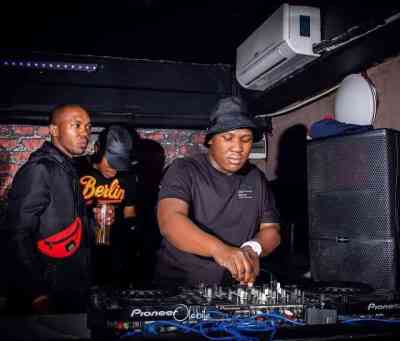 Busta 929 & Semi Tee – Top Dawg Session Mix Mp3 Download