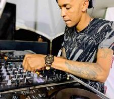 DJ Farmer – Room 8 Mix