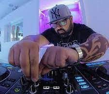 DJ Jarell – For love (Original Mix)