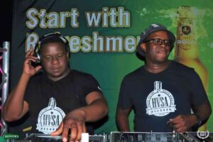 House Victimz – Andizi Mp3 Download