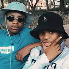 Zie da deejay – Mmino feat. Dash Tee Mp3 Download