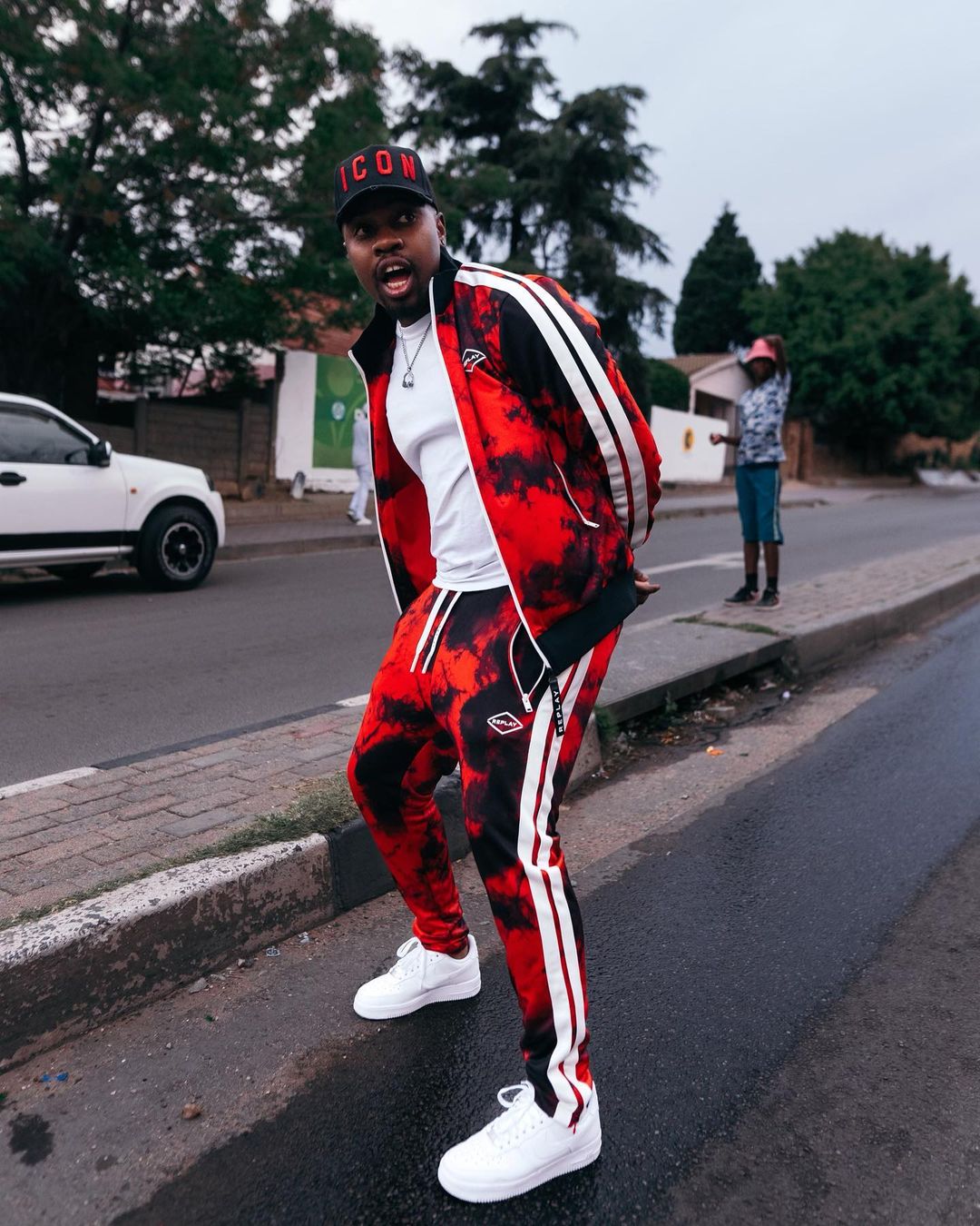 Mr Jazziq, Mellow & Sleazy Ft. M.j – Teka Shawena Mp3 Download