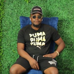 8 Buxstar – Ngcela Uk’buza Mp3 Download