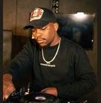 DEEP KRONIK – Tribute to De Mthuda (Main Mix)