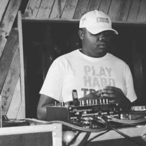 Master Cheng Fu – Into Emnandi Vol 45 Mix