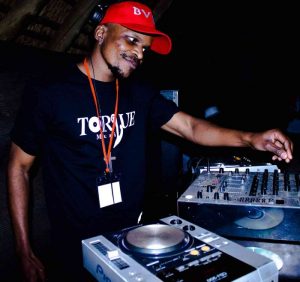 Soa Mattrix Ft Soulful G – Uthando (TorQue MuziQ & Kamza Heavypoint Remix)