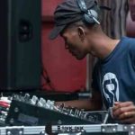 Soul Revolver & Muziqal Tone – Plug & Play