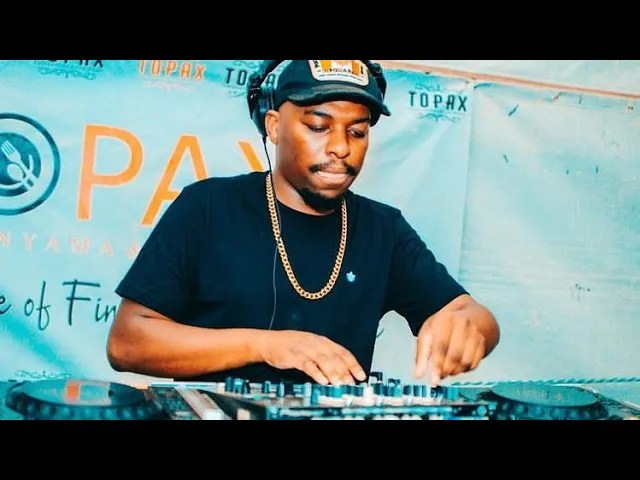 De Mthuda & Sam Deep – Ubusukbonke ft Babalwa Mp3 Download