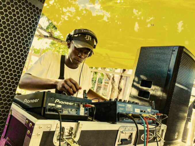 Kamo MusiQ – A Word With Epic (Dance Mix) Mp3 Download