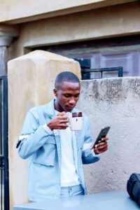 Mdu aka TRP – Amber Rose ft. Mashudu Vocalist & Spizzy Mp3 Download