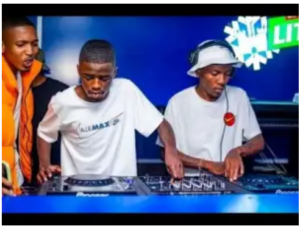 Gwabarenx – Ke Smokolo ft. Nkulee 501 & Skroef 28