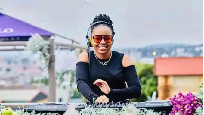 Judy Jay – Groove Cartel Deep House Mix Mp3 Download
