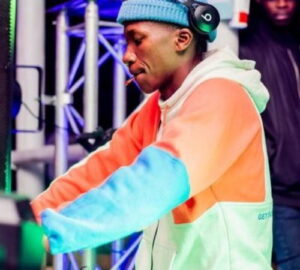 Mdu Aka Trp – Umtwana (Vocal Mix) Ft Dinky Kunene & Spizzy Mp3 Download