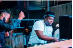 Loxion Deep & Kabza De Small – Love Colours