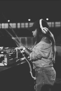 Dj king Tara – Monday to Sunday ft Precious deejay Mp3 Download