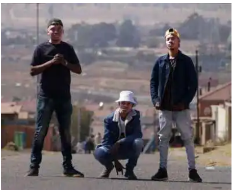 Entity MusiQ & Lil’Mo – Po Box Mp3 Download