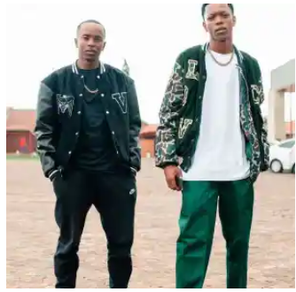 Mellow & Sleazy – Saka (Original Mix) ft. Vigro Deep Mp3 Download