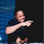 Felo Le Tee & Uncle Waffles – Hayi