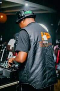 De Mthuda & Johnnie Walker – Keep Walking Africa Live Session Mp3 Download