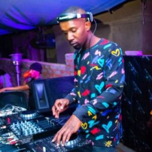 Dlala Regal – Mpolaye ft. Maximum & Cowboy De Vocalist Mp3 Download