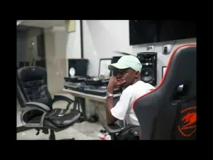 Nkulee501 – Old Groove Ft Sanzarific Mp3 Download