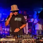 Njelic & Thabza Tee – Isinqamuli