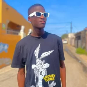 Dj BuskoR & Nande Yasenzisa – Ezantsi Mp3 Download