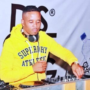DJ Stokie – Sqhebe ft Dlala Regal, Mpura, Lebo Lenyora & Almighty SA Mp3 Download