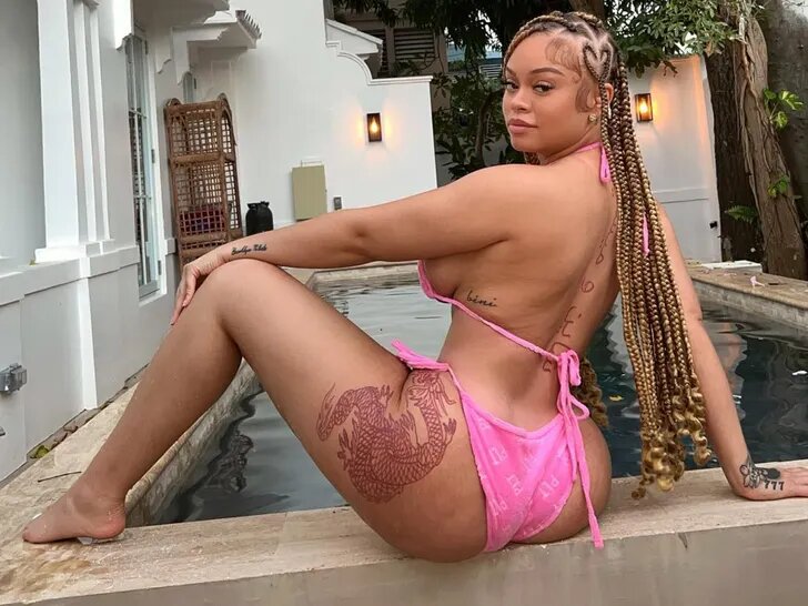 Latto Twerks Crazy At Something In The Water Festival Mp3 Download