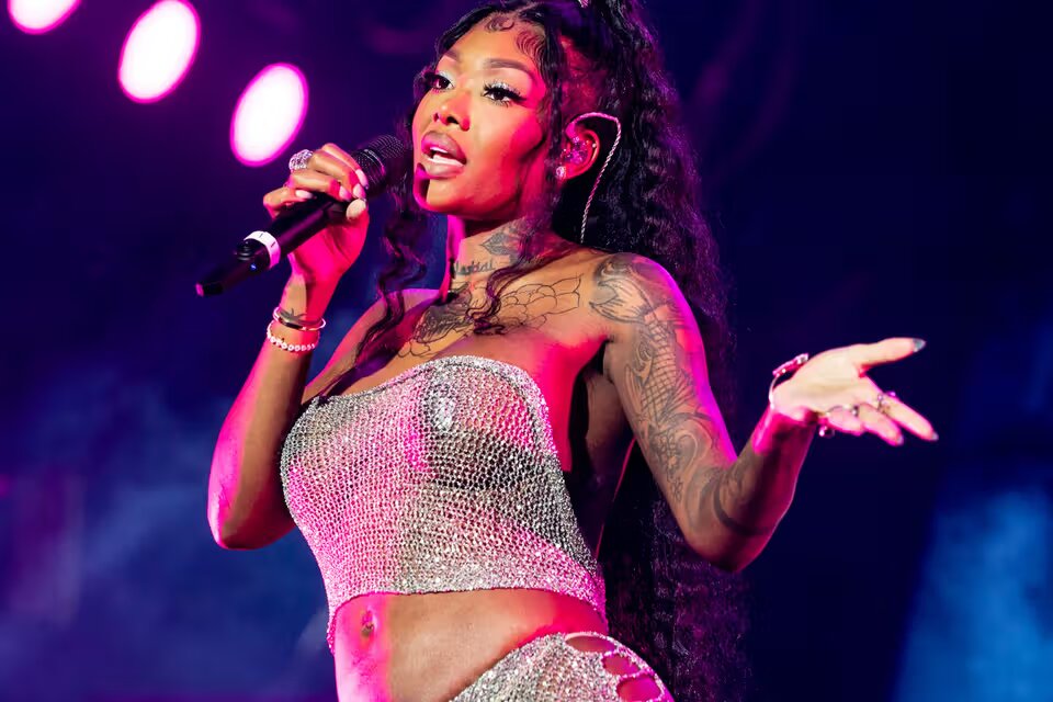 Summer Walker’s “Clear 2: Soft Life” EP Features Childish Gambino, J. Cole Mp3 Download