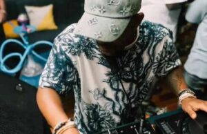 Kabza De Small & Young Stunna Ft. Deeper Phil – S’hamba Nabo