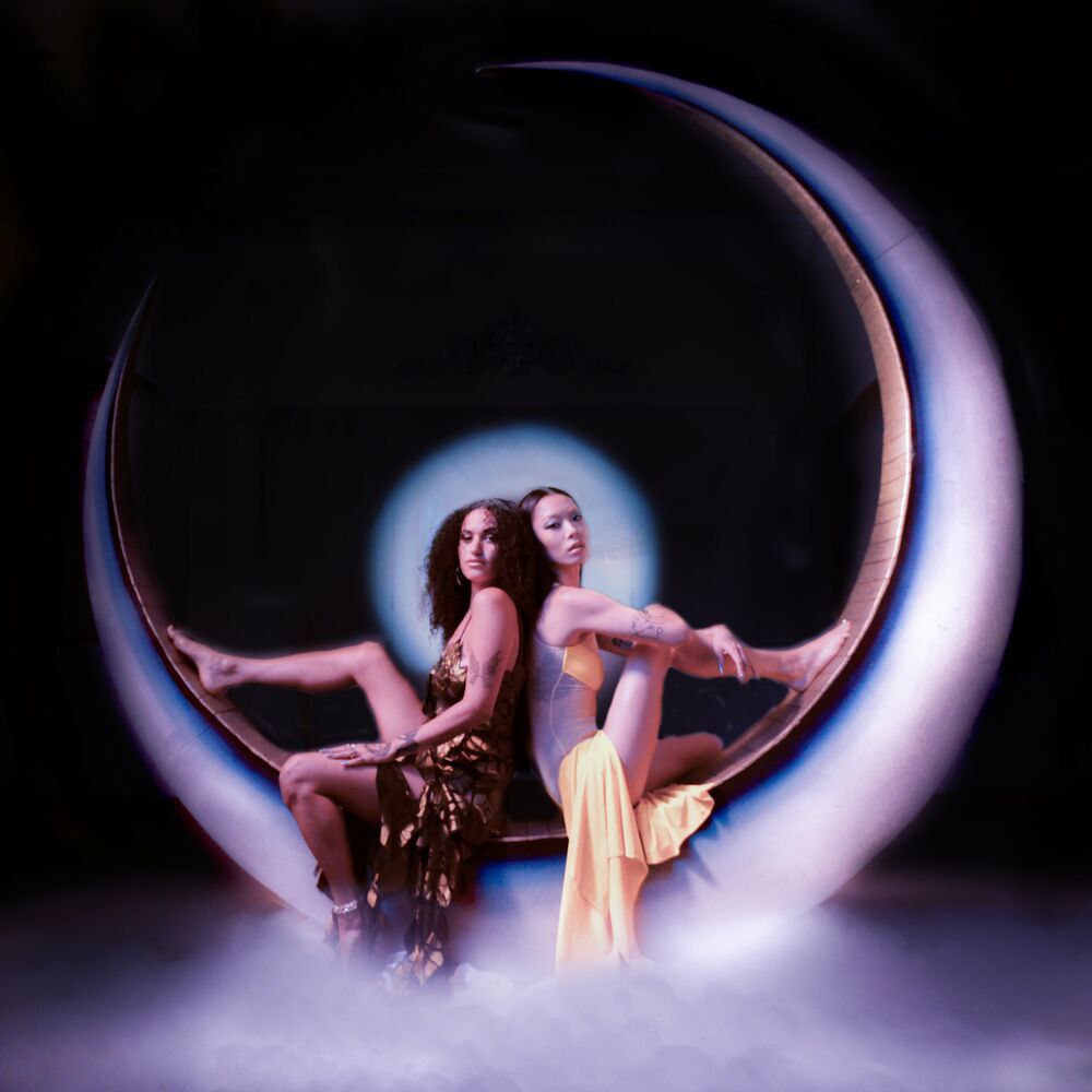 Empress Of Ft. Rina Sawayama – Kiss Me Mp3 Download