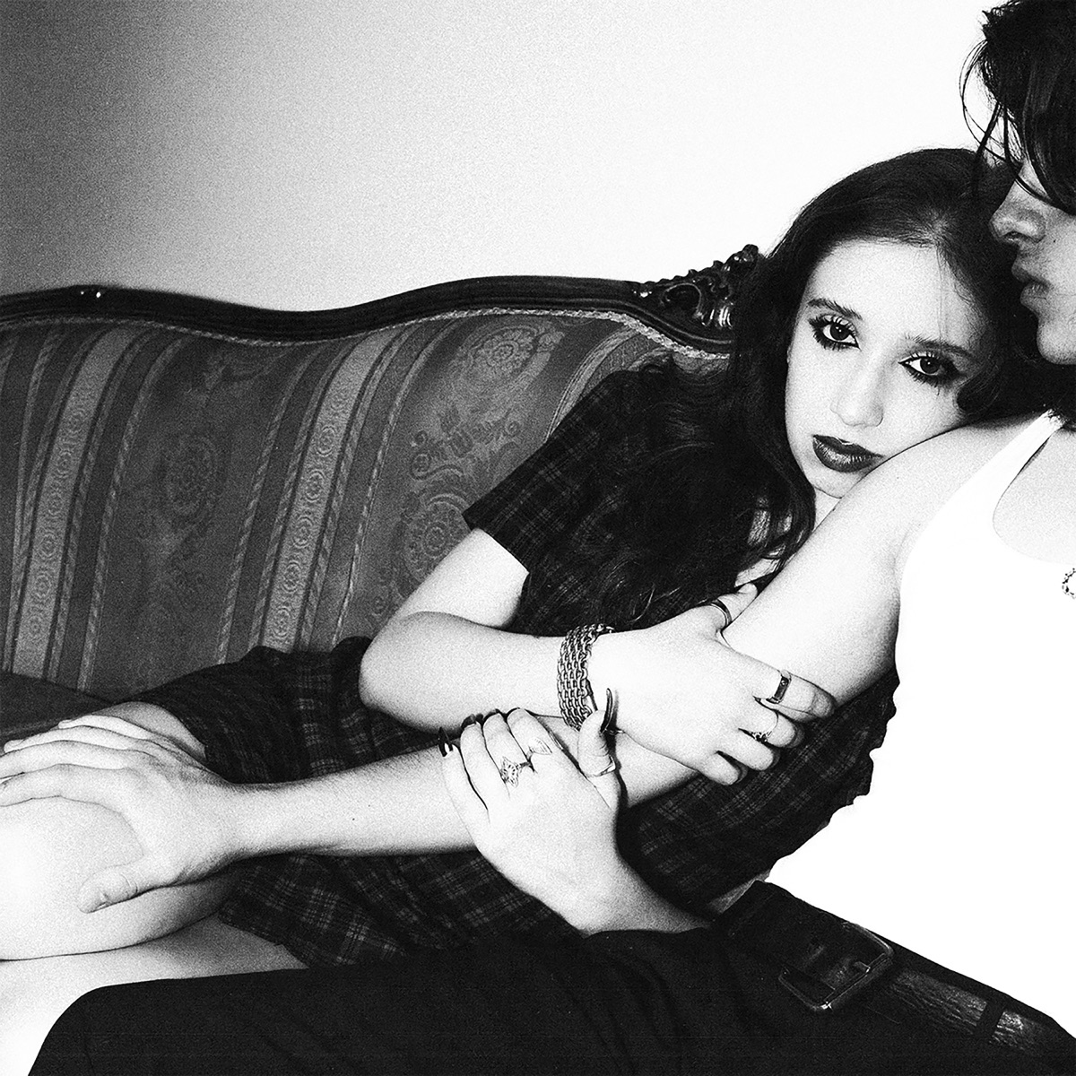 Isabel LaRosa – Older Mp3 Download