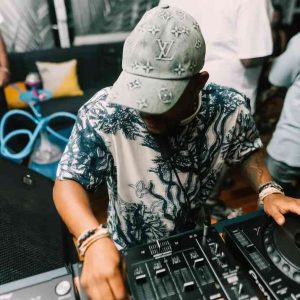 Kabza De Small – Kitchen Unit Mixtape S4 E1 Mp3 Download