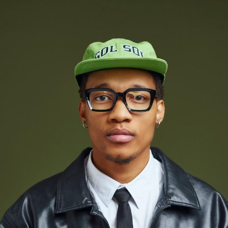 Sino Msolo Ft. Kelvin Momo – Uzungandishiyi Mp3 Download