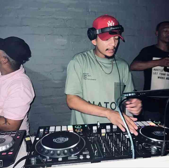 DJ Ice Flake – The Ice Flake Show Season 8 Episode 1 Mp3 Download